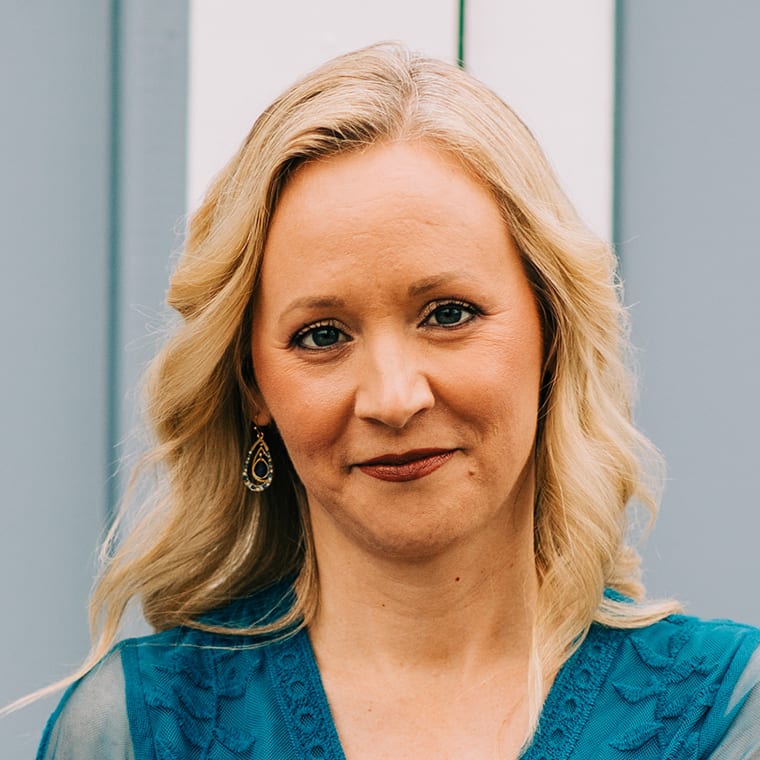 KWebb square closer-opt Kelanie Webb